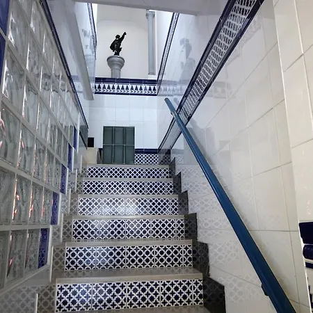 招待所 瓜达卢佩舒适旅馆